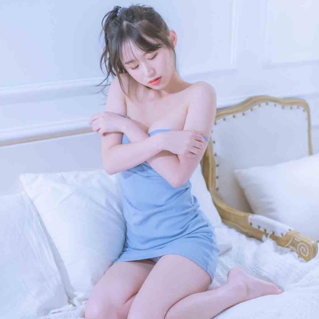 夫の目の前で石原莉奈