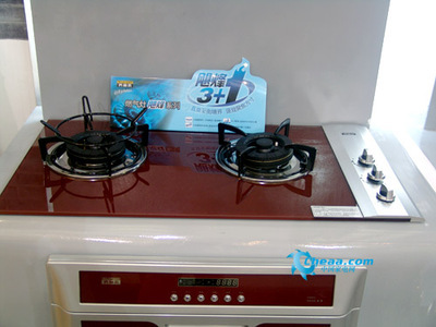 蘇泊爾“馨喜套裝” 五金展上的驚喜之作，為現(xiàn)代廚房注入優(yōu)雅與科技