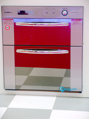 革新廚房呼吸體驗 康寶三層過濾油煙機，開啟科技廚房新紀元